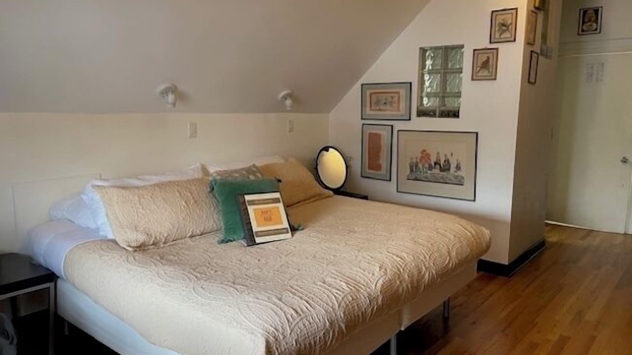 Photo of Bedroom in Bucktown