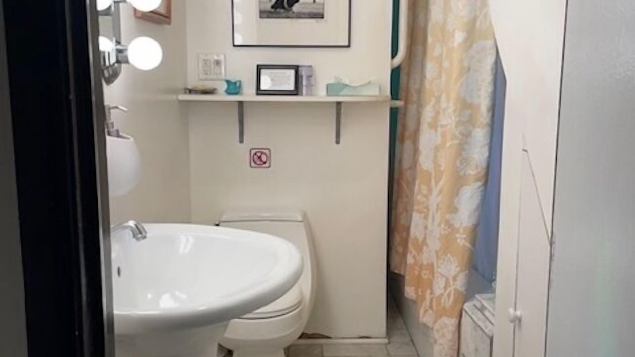 Photo of Bathroom in Bucktown