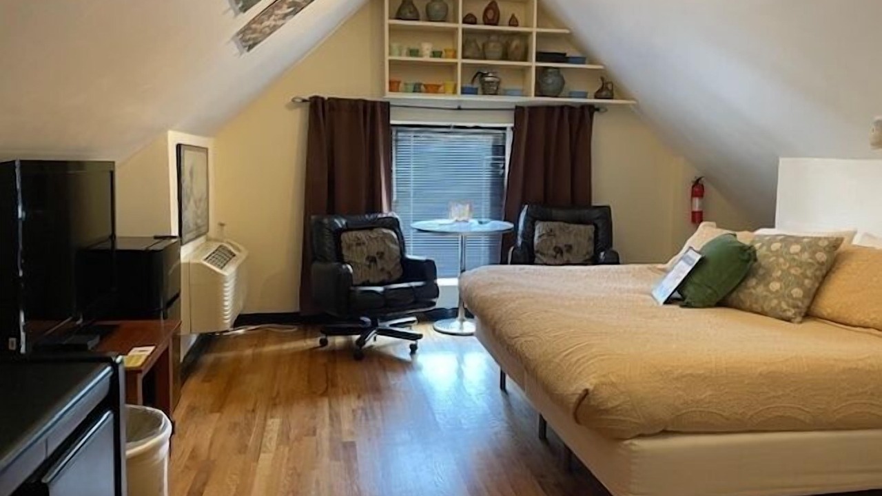 Photo of Bedroom in Bucktown