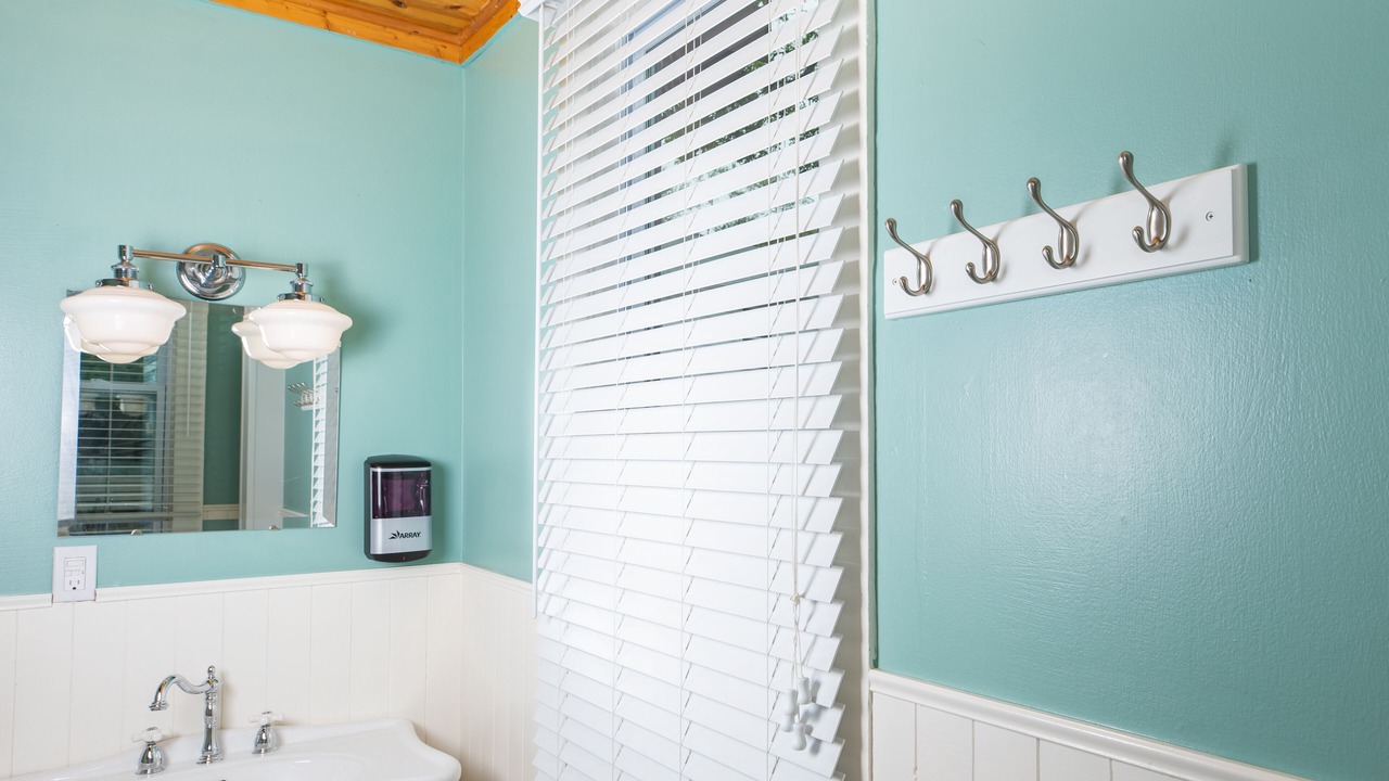 Photo of Bathroom in Mackinac Island