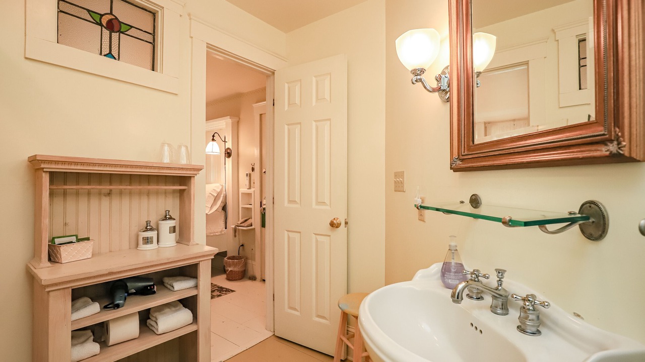 Photo of Bathroom in Onancock