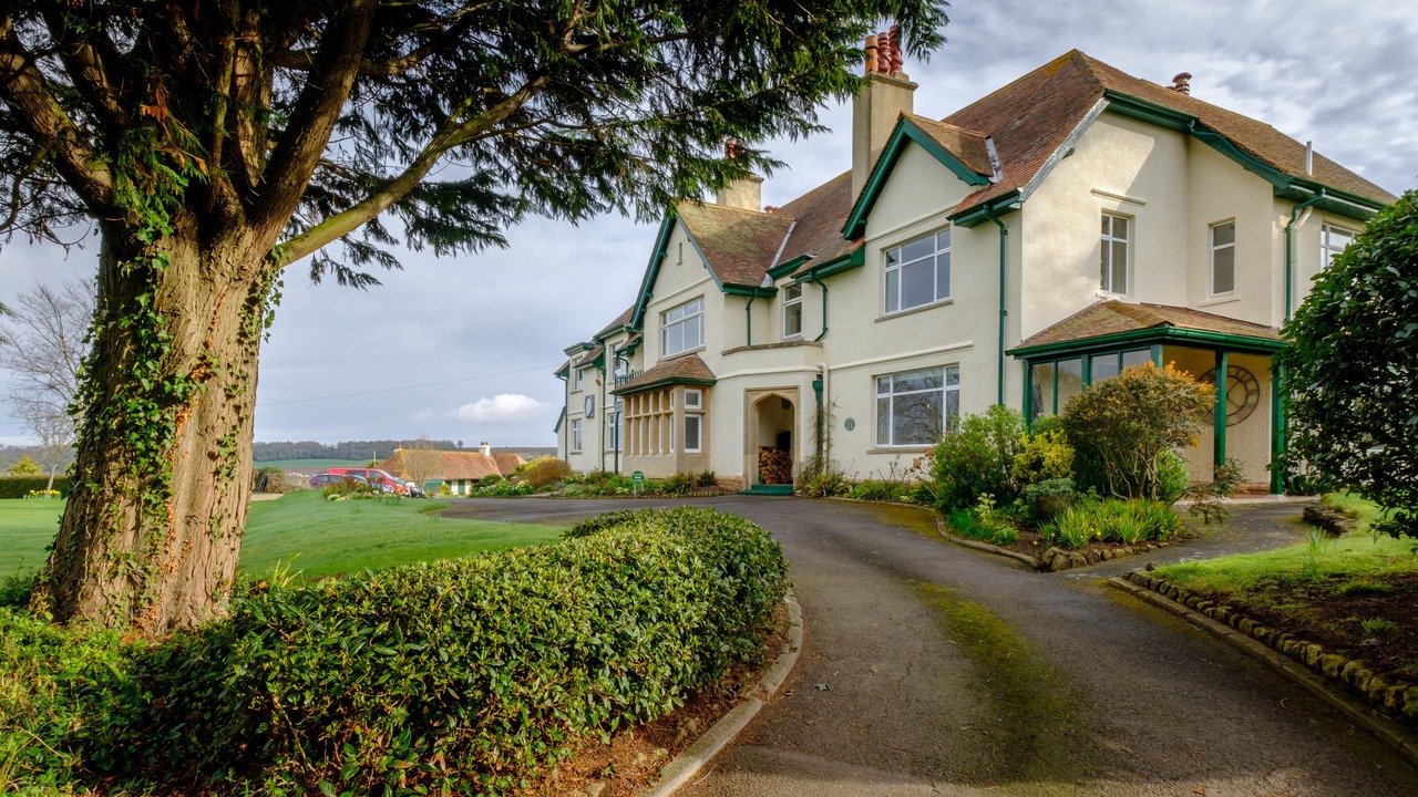 Photo of Outdoor in Old Cleeve