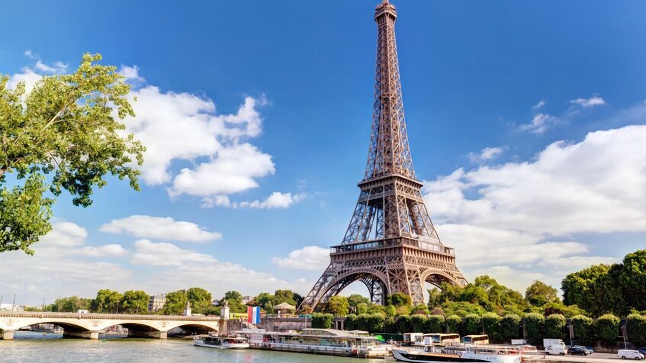 Photo of Outdoor in Republique–Point-du-Jour