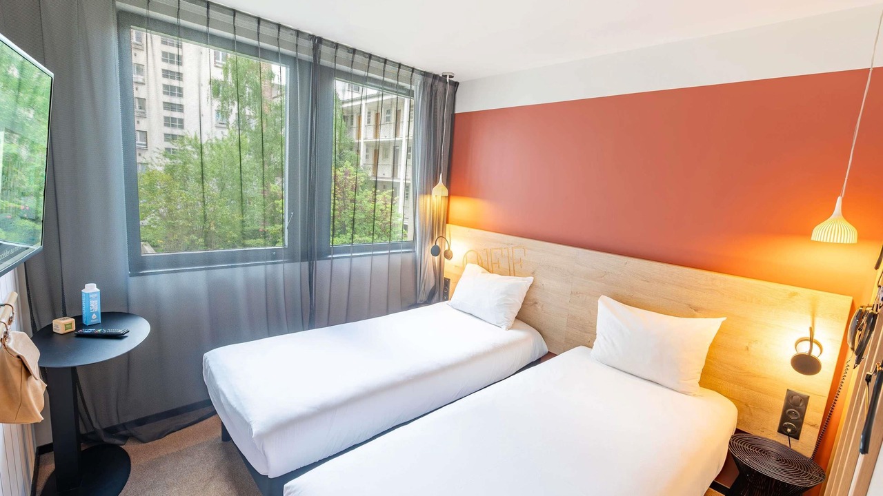 Photo of Bedroom in Republique–Point-du-Jour