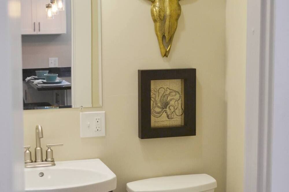 Photo of Bathroom in North End