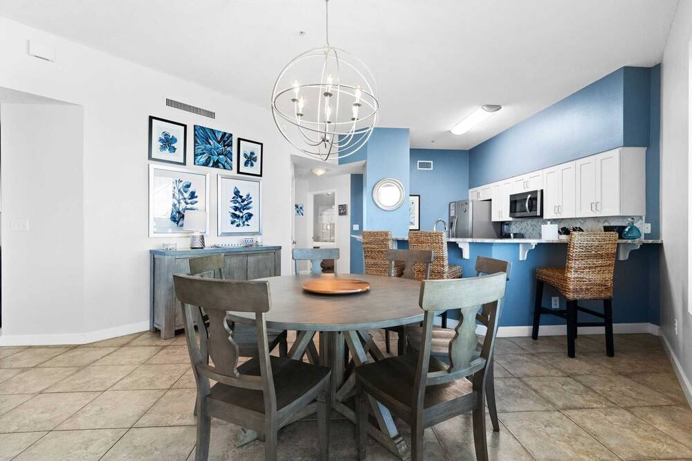 Photo of Kitchen in Avalon Beach Estates