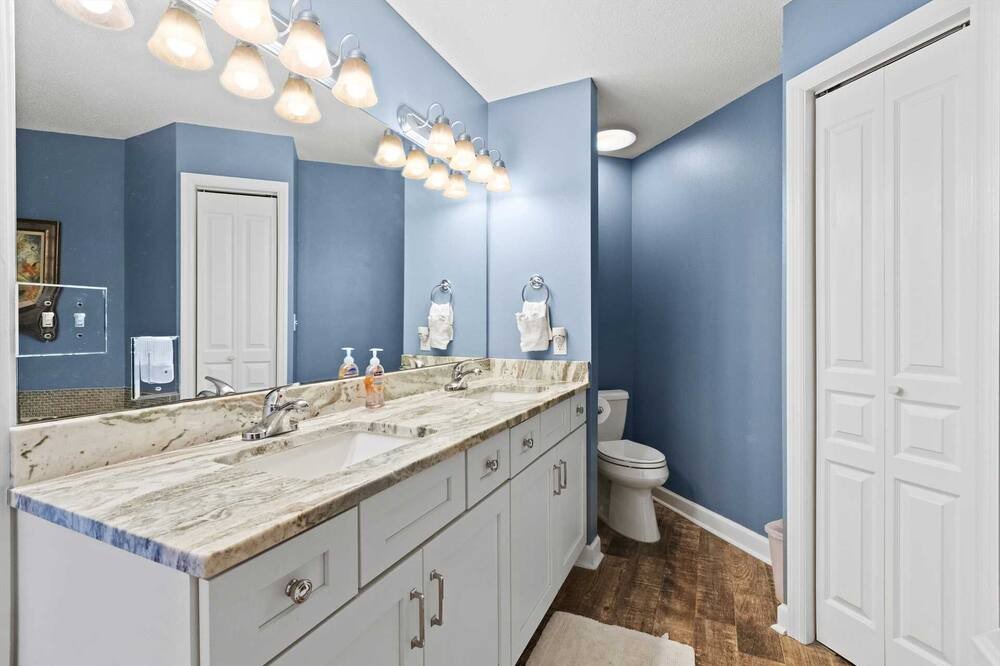 Photo of Bathroom in Avalon Beach Estates