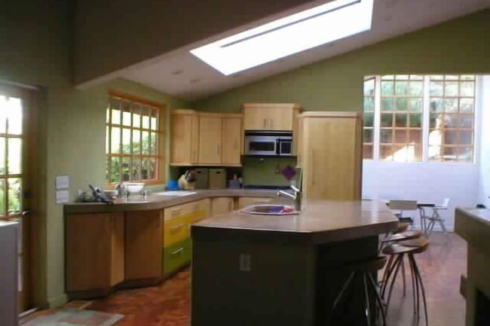Photo of Bedroom in Salinas