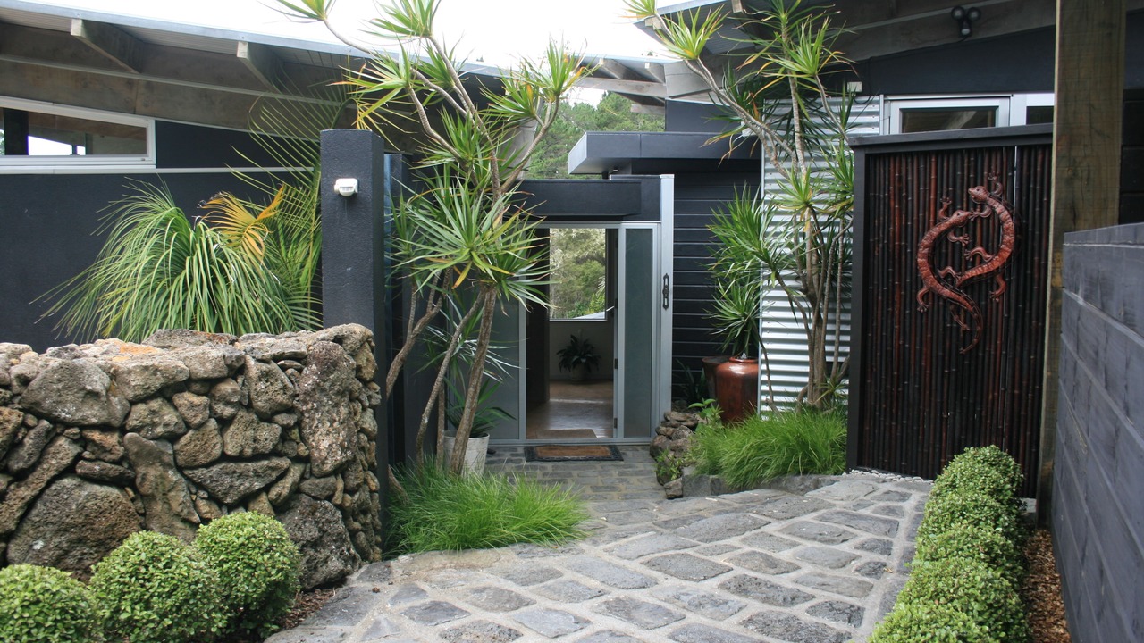 Photo of Patio Balcony in Paremoremo