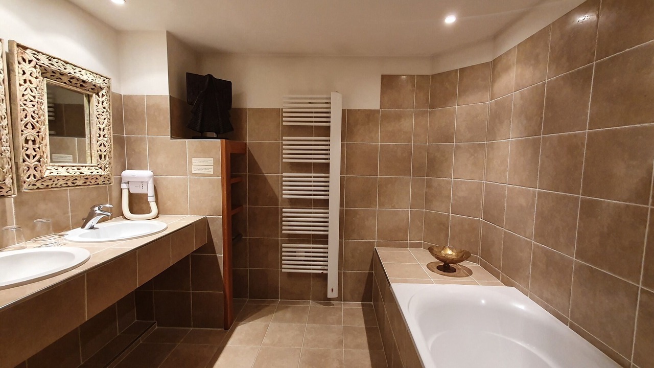 Photo of Bathroom in Lussac