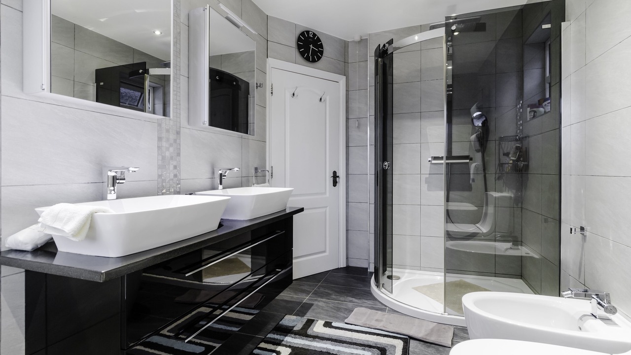 Photo of Bathroom in Southgate