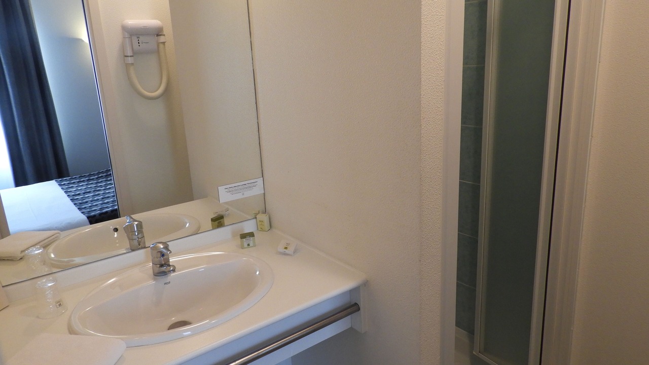 Photo of Bathroom in Vernantes