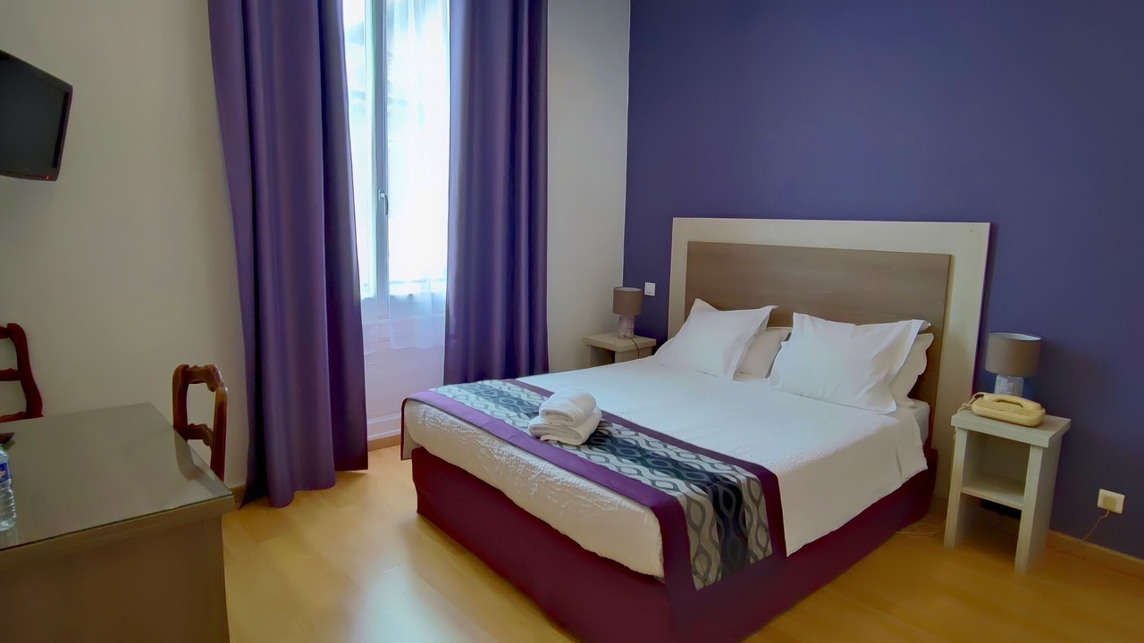 Photo of Bedroom in Nontron