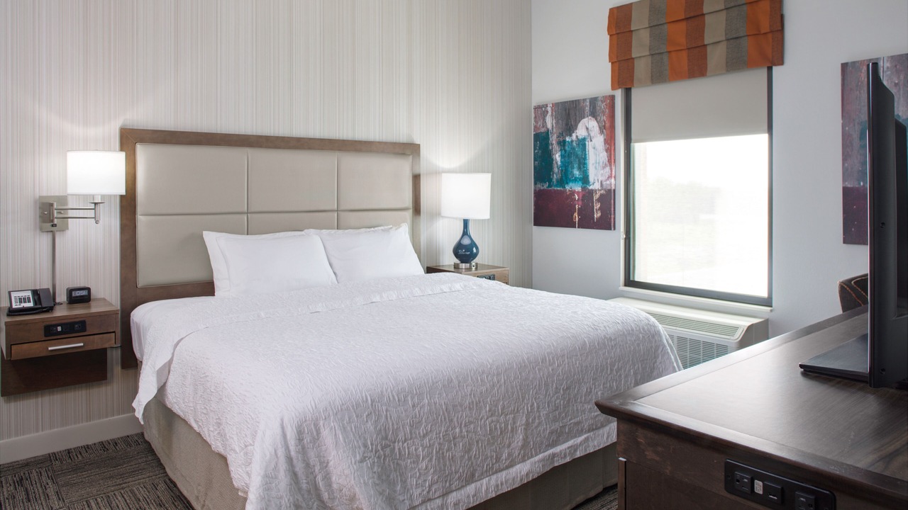 Photo of Bedroom in Pittsburg