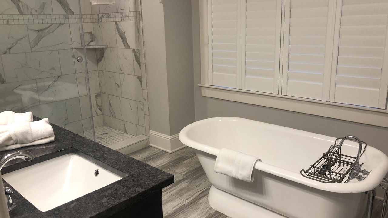 Photo of Bathroom in Bardstown