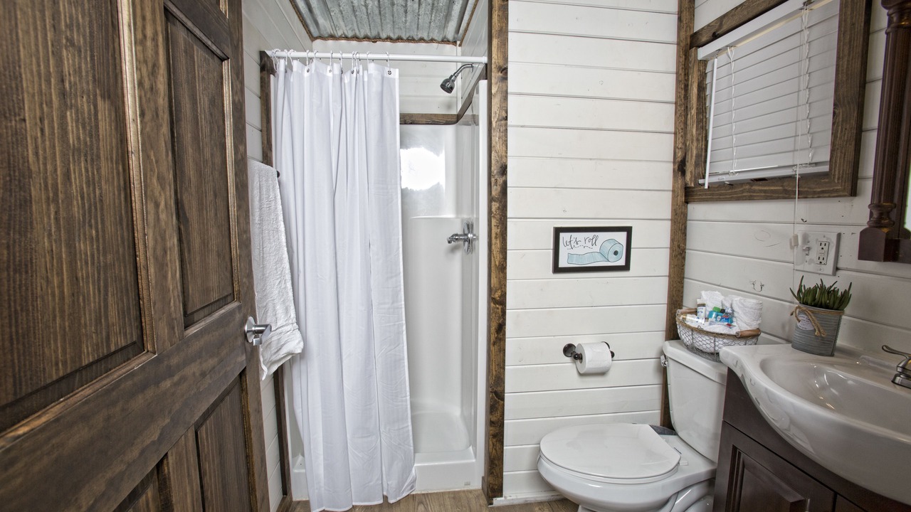 Photo of Bathroom in Monument