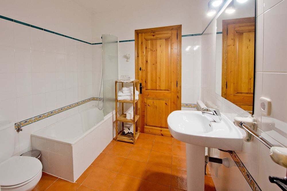 Photo of Bathroom in Joanetes