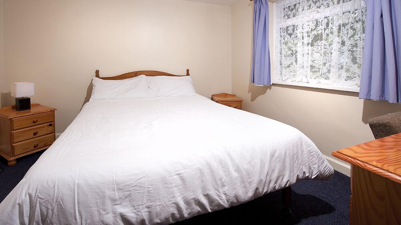 Photo of Bedroom in Looe