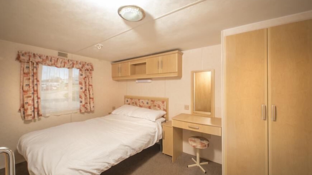 Photo of Bedroom in Looe