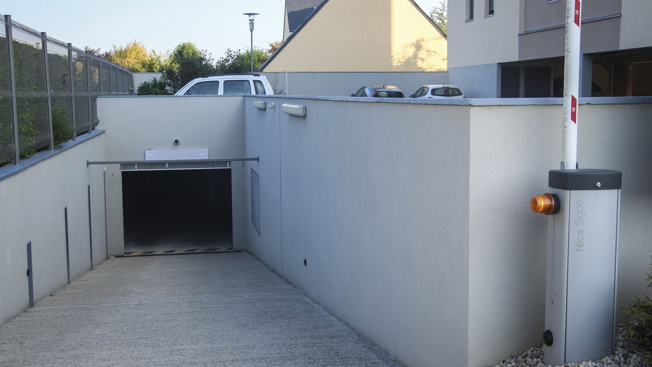 Photo of Others in Pin - Vert Galant