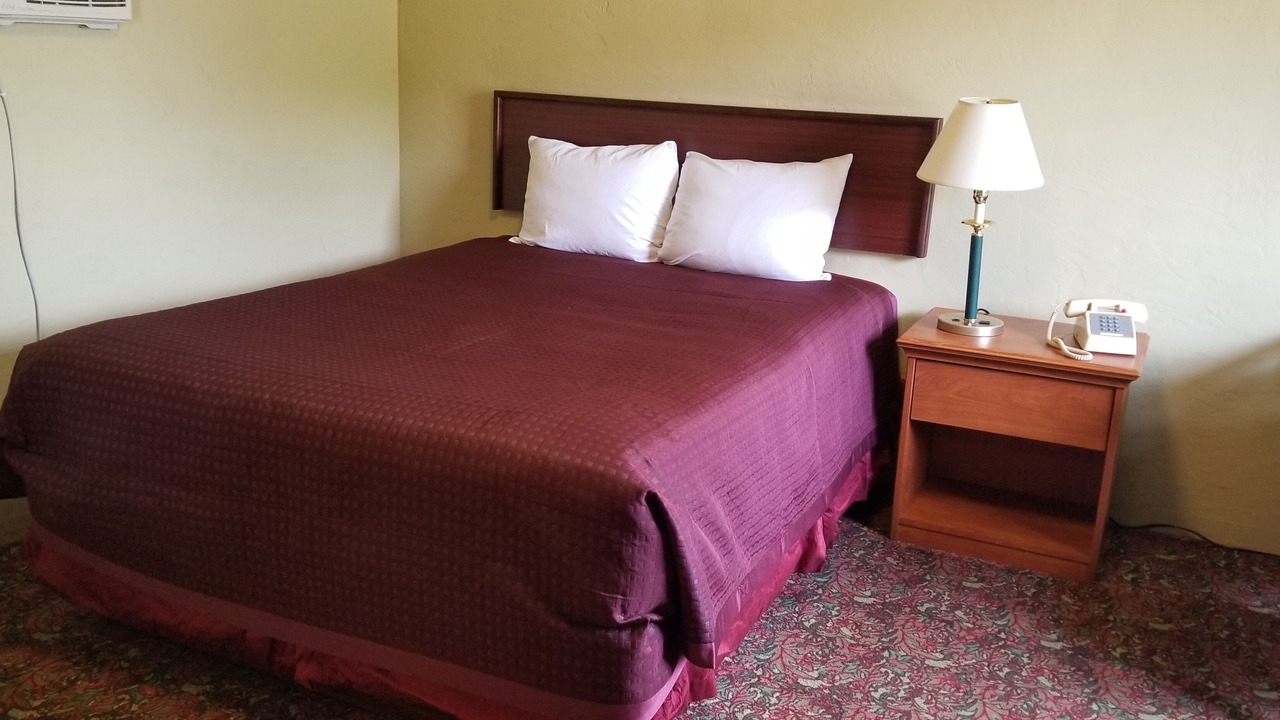 Photo of Bedroom in Myrtle Creek