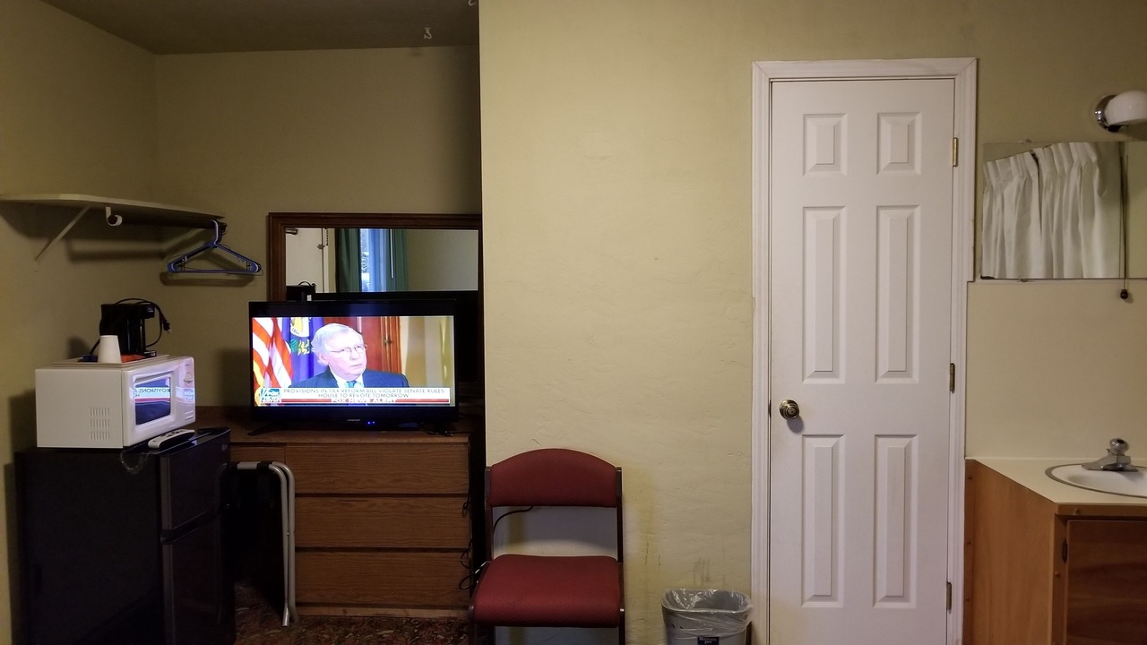 Photo of Bedroom in Myrtle Creek