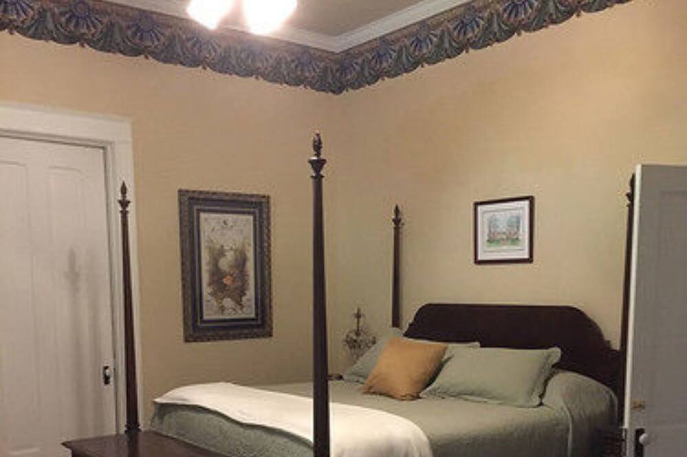 Photo of Bedroom in Port Gibson