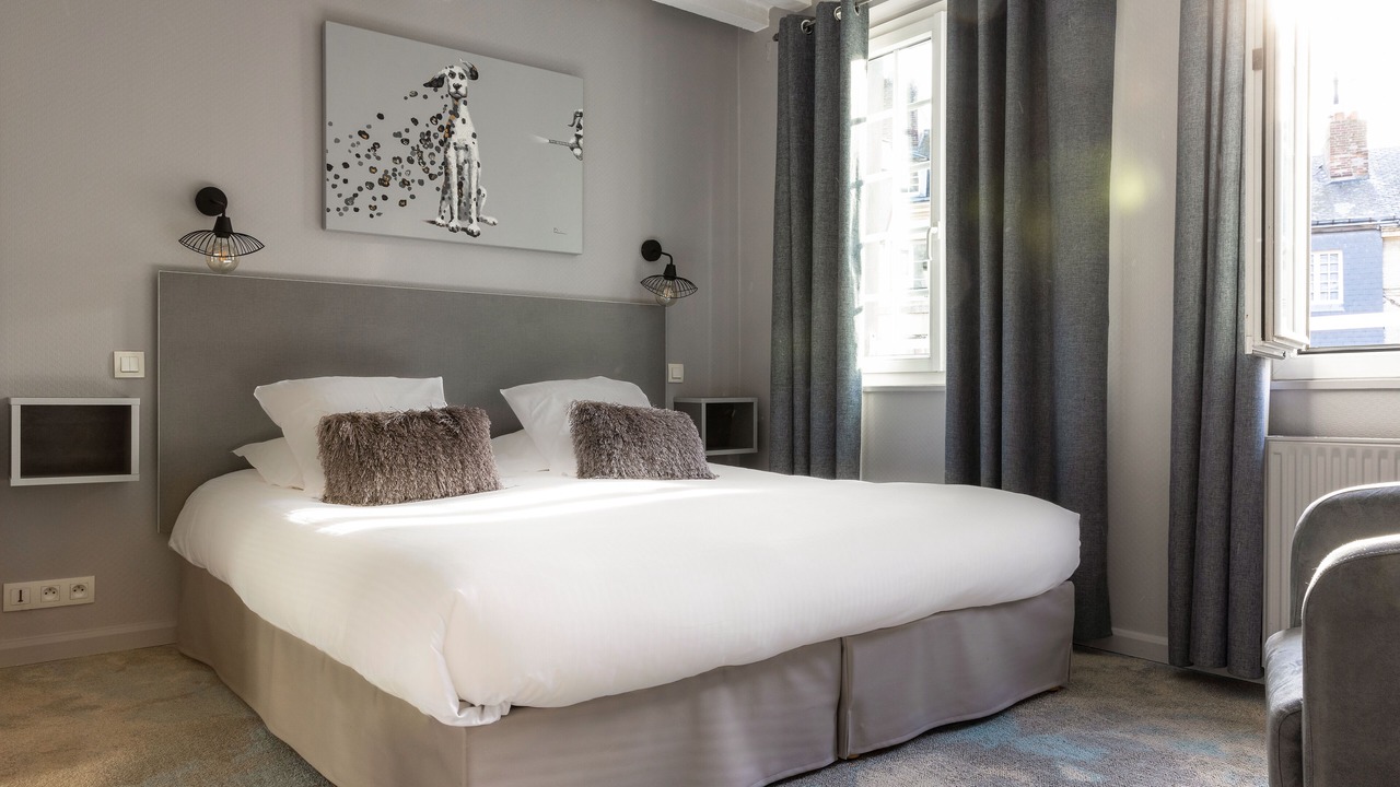 Photo of Bedroom in Honfleur