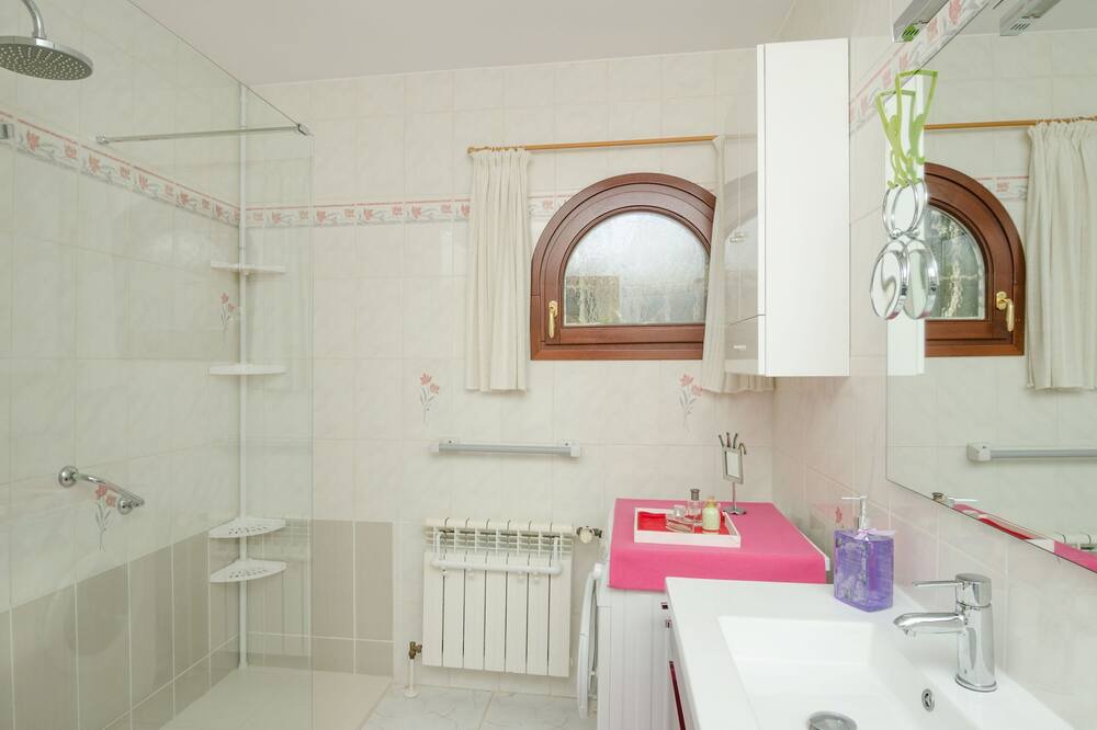 Photo of Bathroom in San Jaime