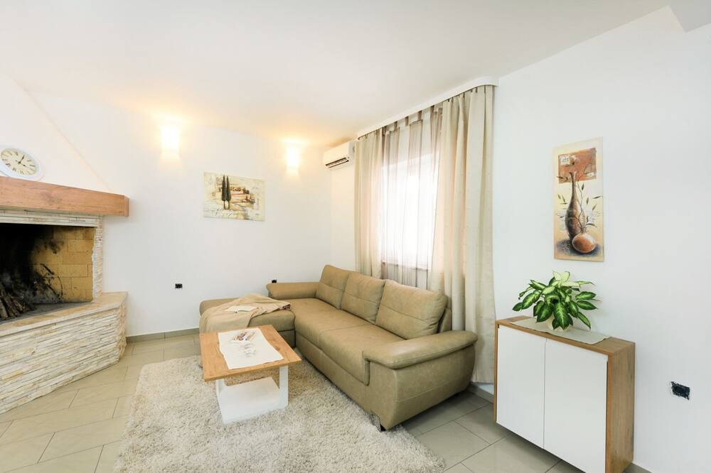 Photo of Livingroom in Lovinac