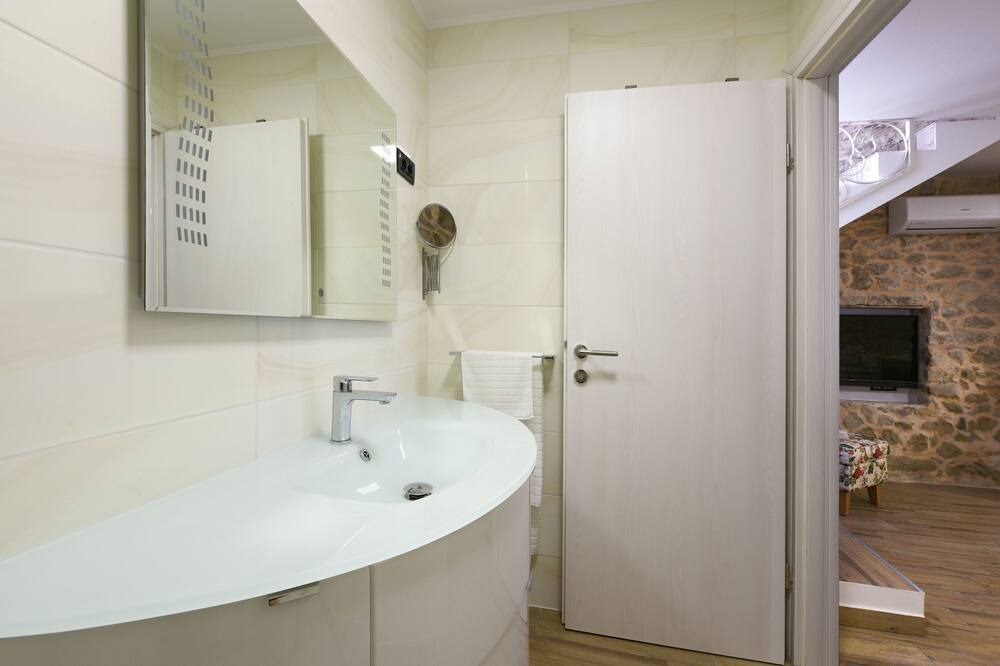 Photo of Bathroom in Lovinac