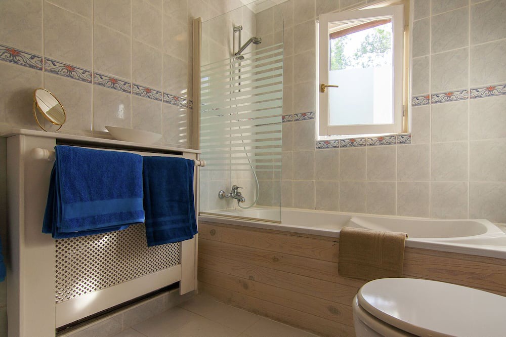 Photo of Bathroom in Masclat