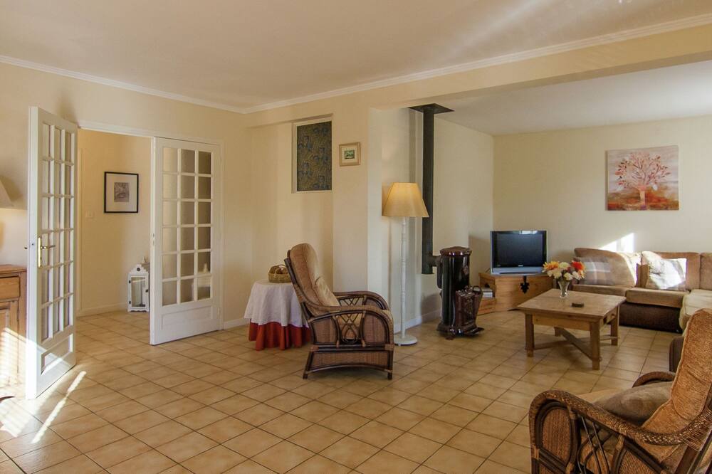 Photo of Livingroom in Masclat