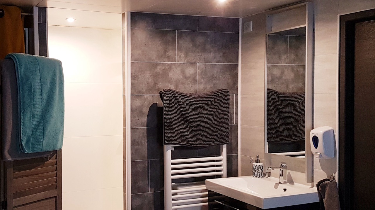 Photo of Bathroom in Presles