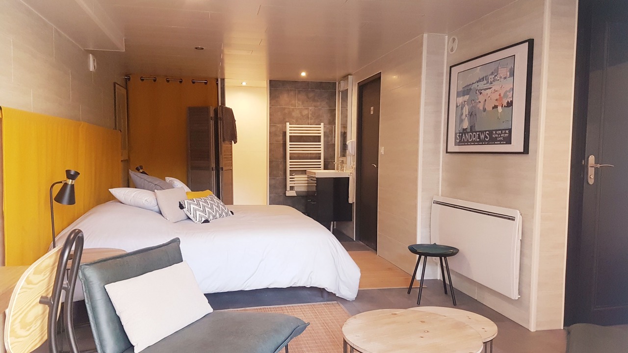 Photo of Others in Presles