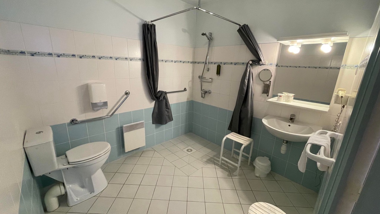 Photo of Bathroom in Vitre