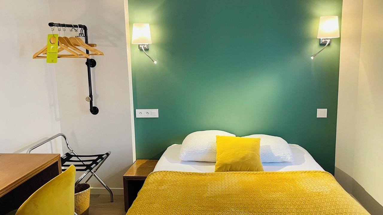 Photo of Bedroom in Briouze