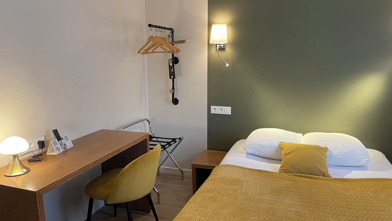 Photo of Bedroom in Briouze