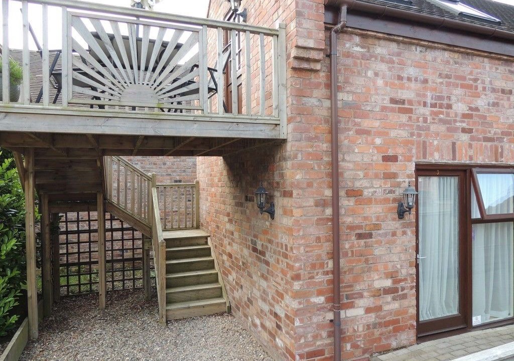 Photo of Patio Balcony in Spetchley