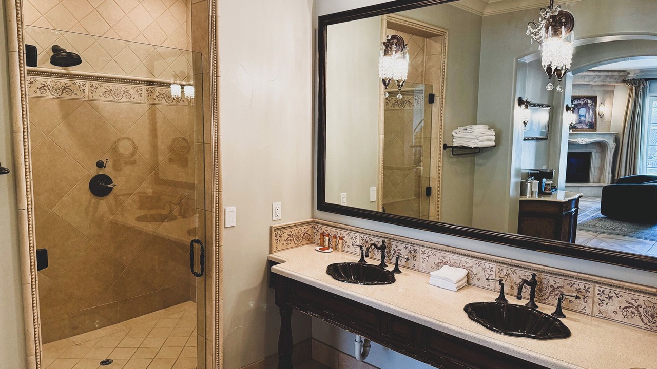 Photo of Bathroom in Arden-Arcade