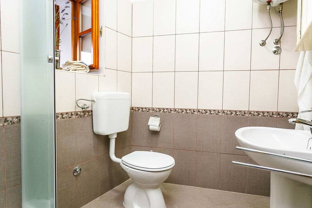 Photo of Bathroom in Drivenik