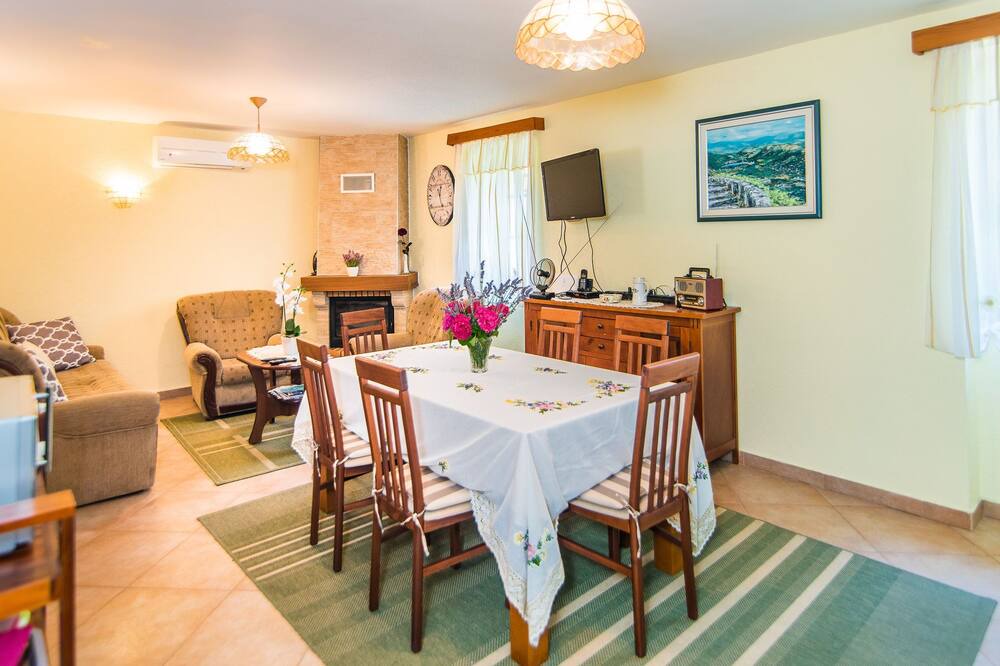 Photo of Livingroom in Drivenik