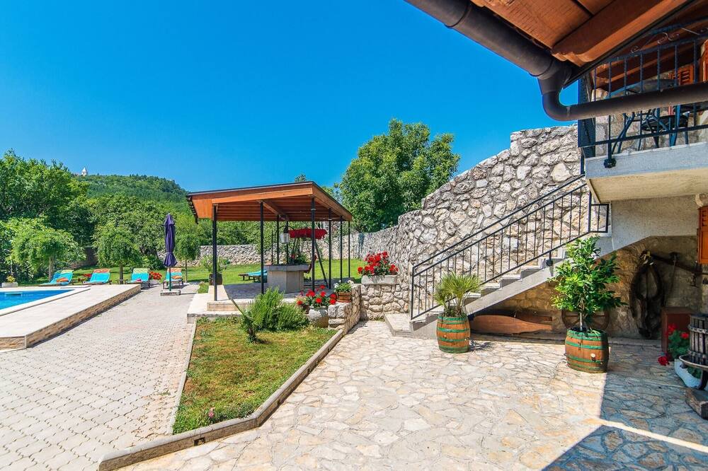 Photo of Outdoor in Drivenik