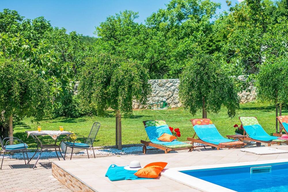 Photo of Outdoor in Drivenik