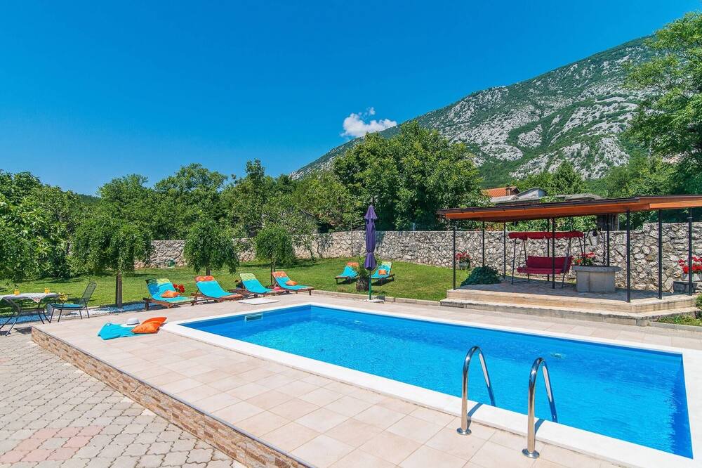 Photo of Outdoor in Drivenik