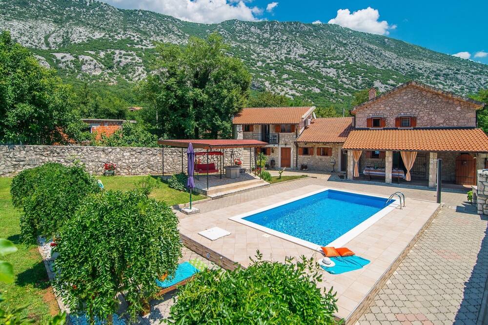 Photo of Outdoor in Drivenik