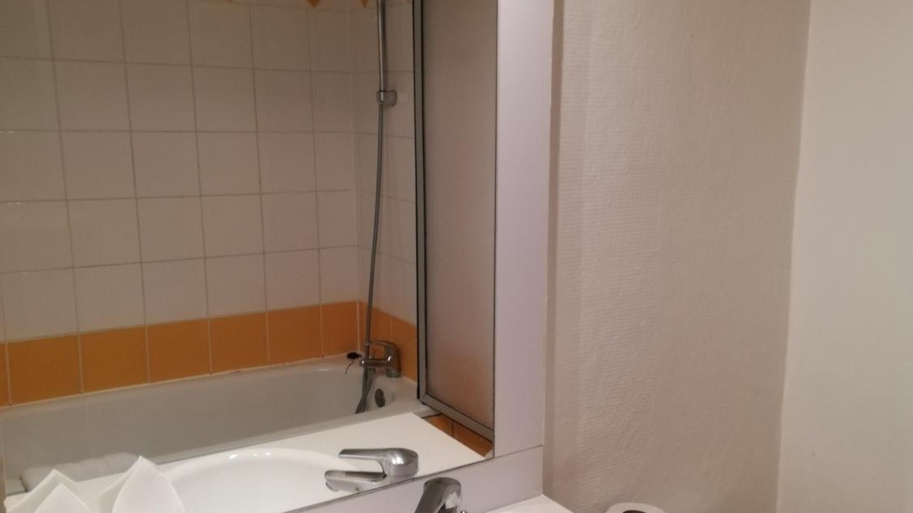 Photo of Bathroom in Louhans