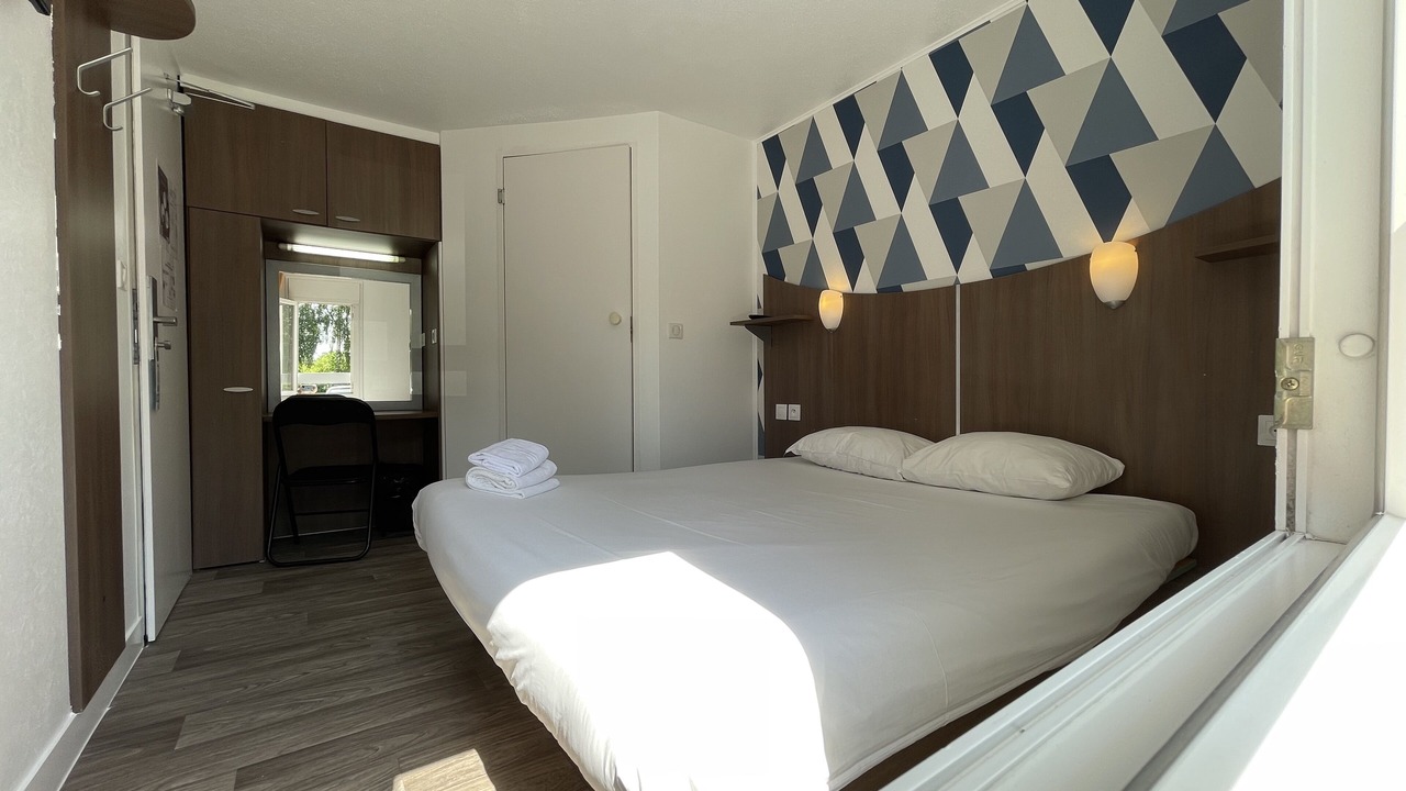 Photo of Bedroom in Val-de-Reuil