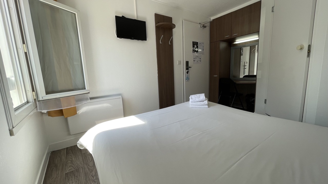 Photo of Bedroom in Val-de-Reuil