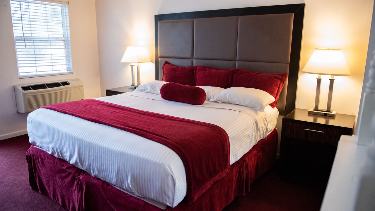 Photo of Bedroom in Salem